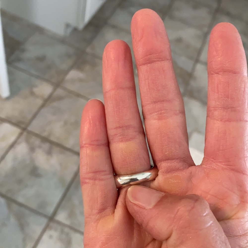 John Hardy Silver Ring with Large Clear Stone - Picture 3 of 6